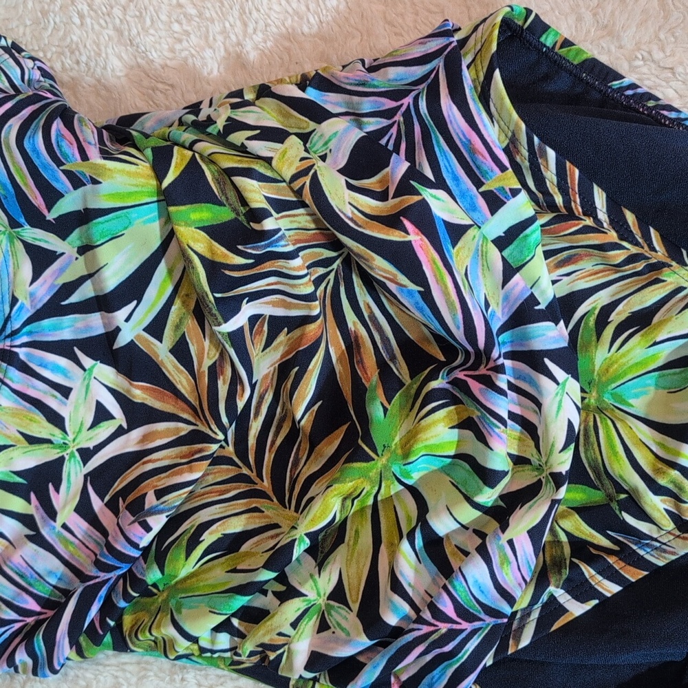 Ellen Tracy Tropical Palm Leaf One-piece Swimsuit Size 8 NWT - Picture 4 of 16